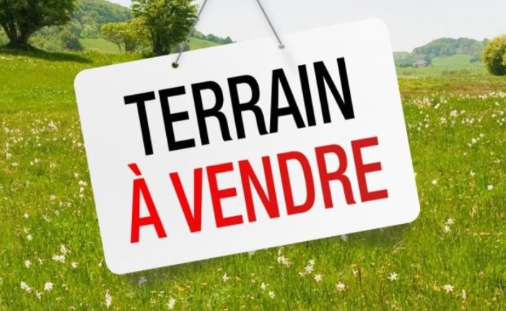 TERRAINS à SAINT-THELO